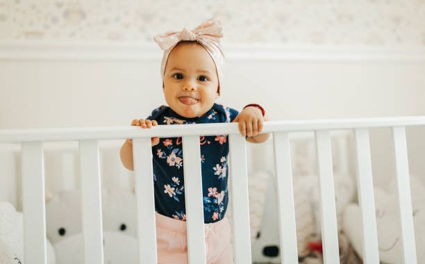 Comment éviter que bébé ne se cogne dans les barreaux de lit ?